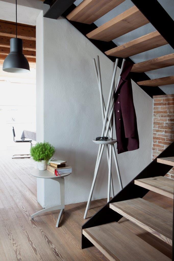 Напольная вешалка из бука In Stock Karn ARCH-00079195 - Вид №1