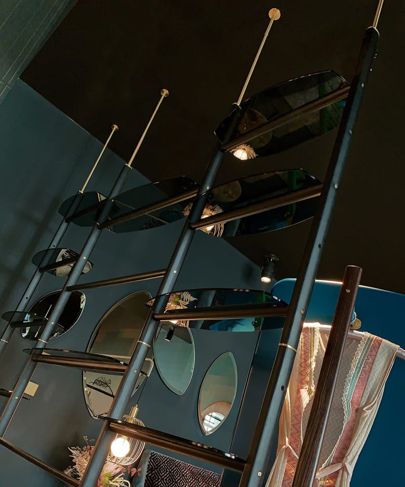 Книжный шкаф из дерева и стекла с креплением пол-потолок Borzalino NIMA ARCH-00135861 - Вид №5