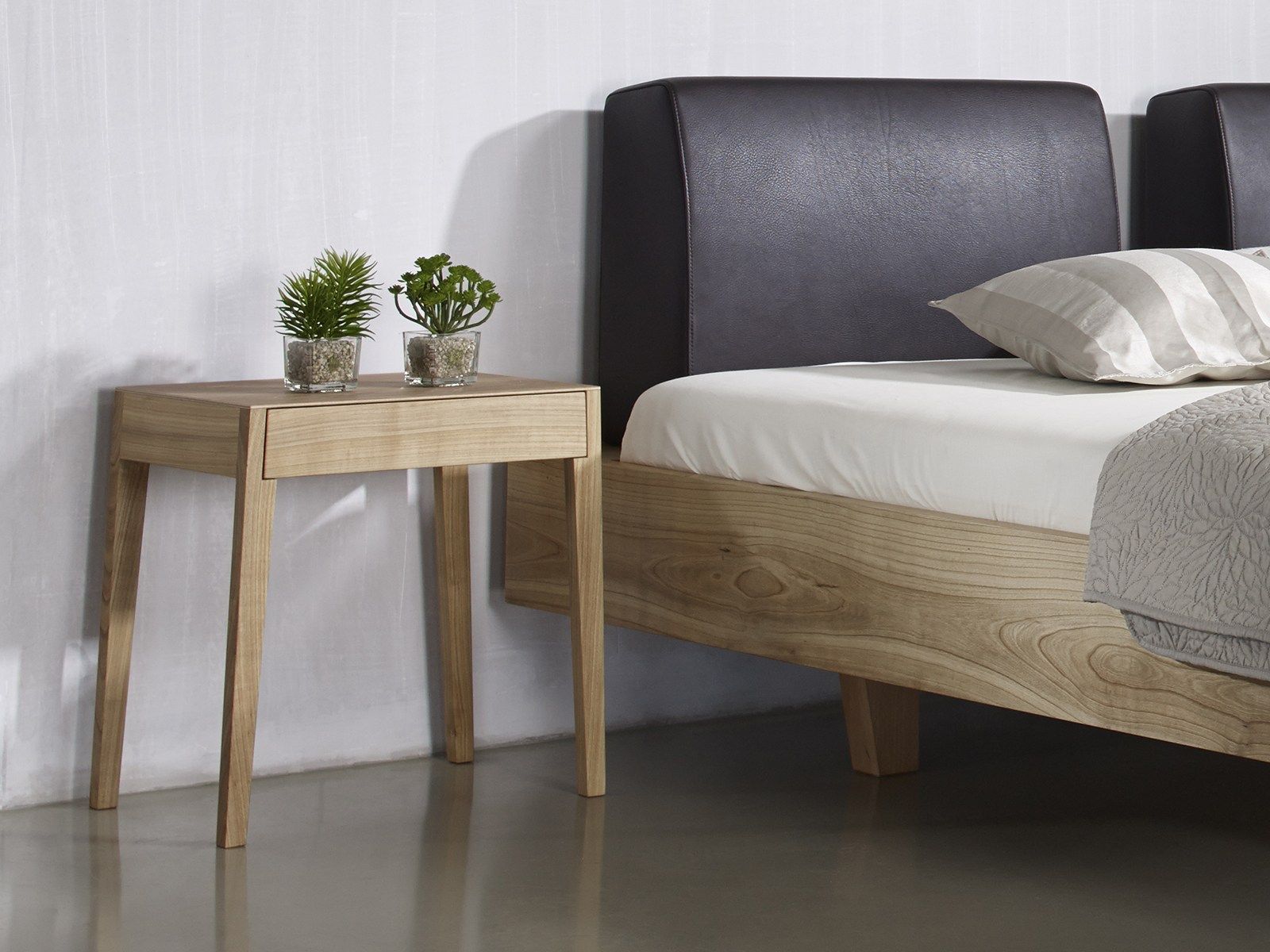 Деревянная прямоугольная тумбочка с ящиками sixay furniture Тео ARCH-00012305 - Вид №3