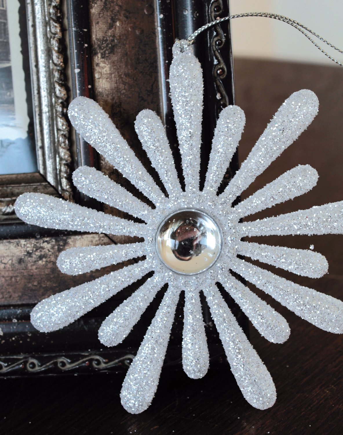 1364 796 a3 Декор цветок со льдом, акрил, Ø 13 см, бело-серебристый H-andreas 