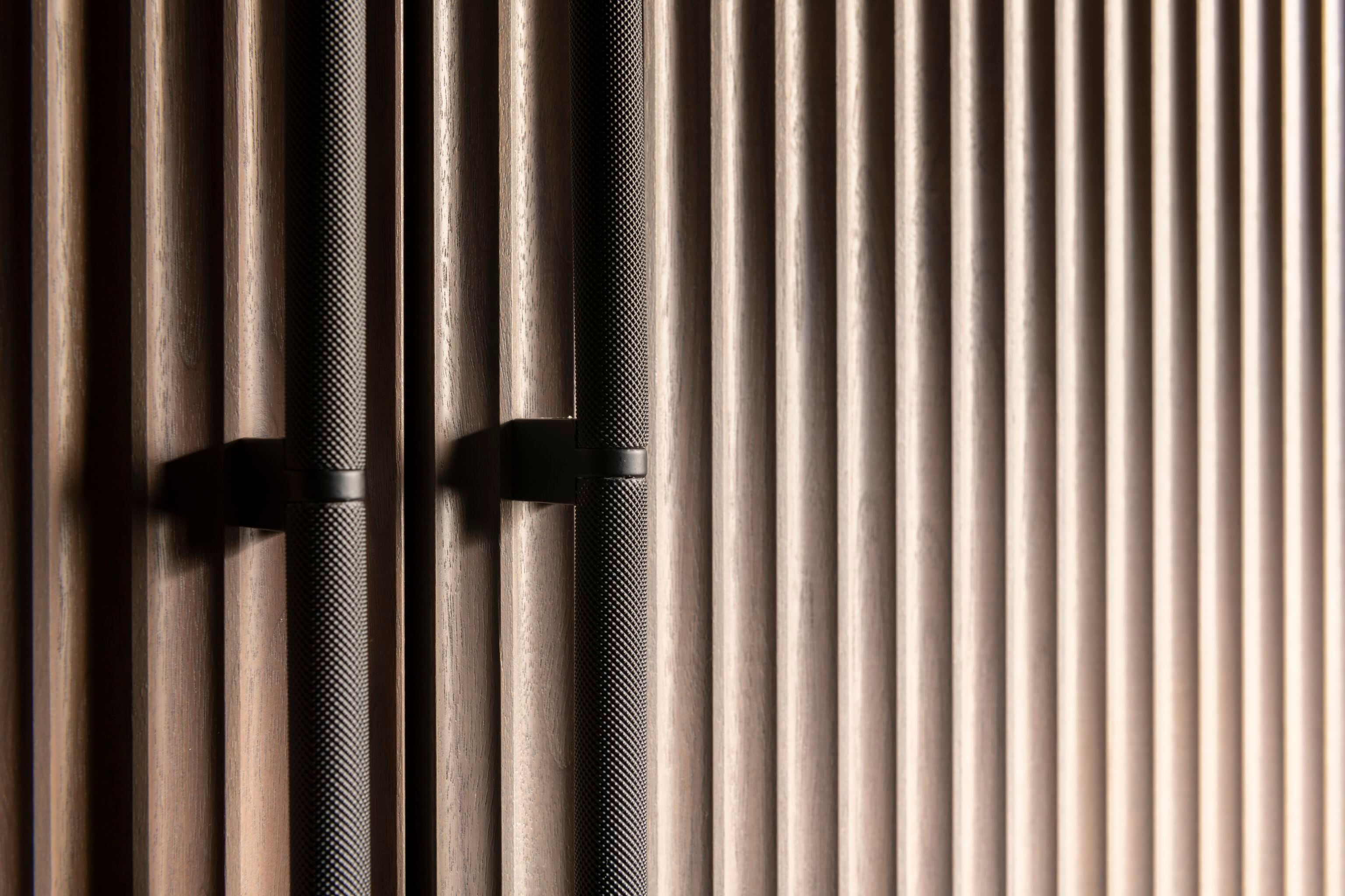 Кухня из грецкого ореха с островом Floritelli Cucine Milled ARCH-00023730 - Вид №6