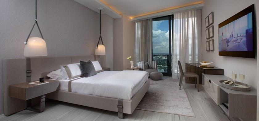 MORADA Двуспальная кровать из кожи со встроенными прикроватными тумбочками Bond Bond imperial bed - Вид №2