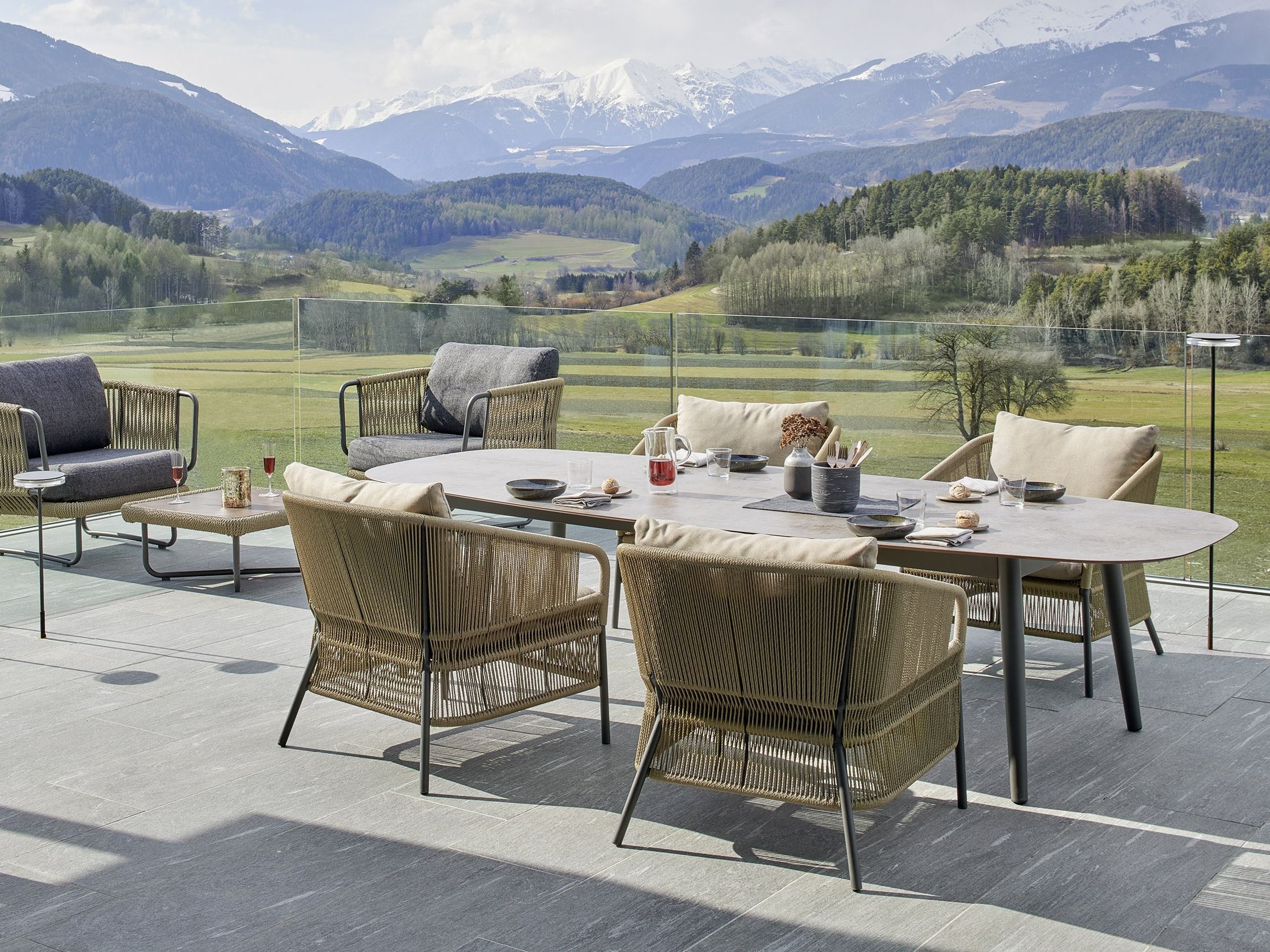 Алюминиевый овальный садовый стол с порошковым покрытием Varaschin эллипс ARCH-00067954 - Вид №2