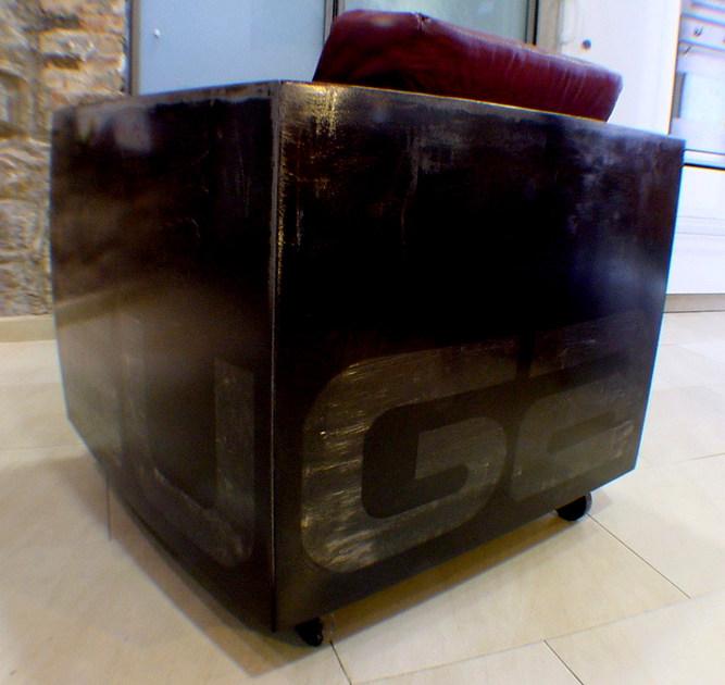 ICI ET LÀ Стальное клубное кресло в индустриальном стиле с подлокотниками Handmade metal furniture by ici et là Sfc03 - Вид №1