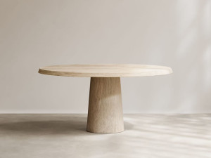 Круглый дубовый обеденный стол