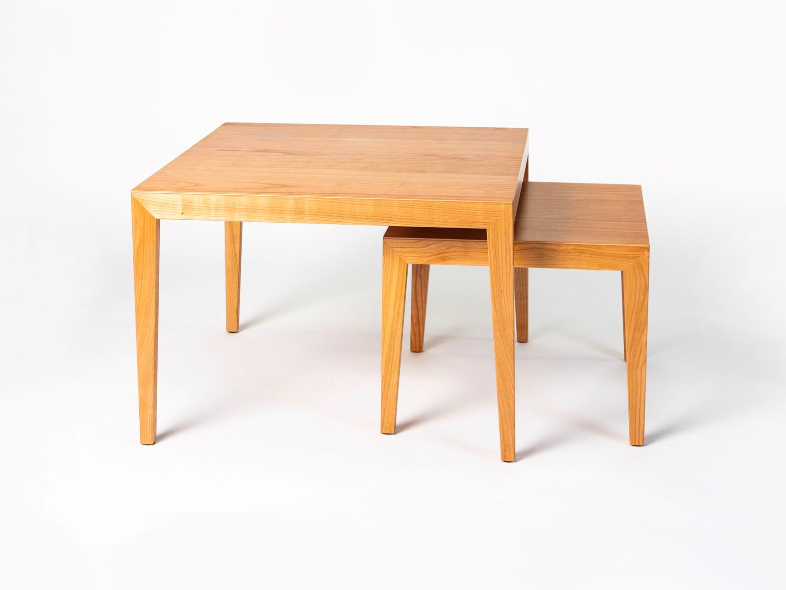 Квадратный журнальный столик из массива дерева sixay furniture THEO Coffee Table ARCH-00040469