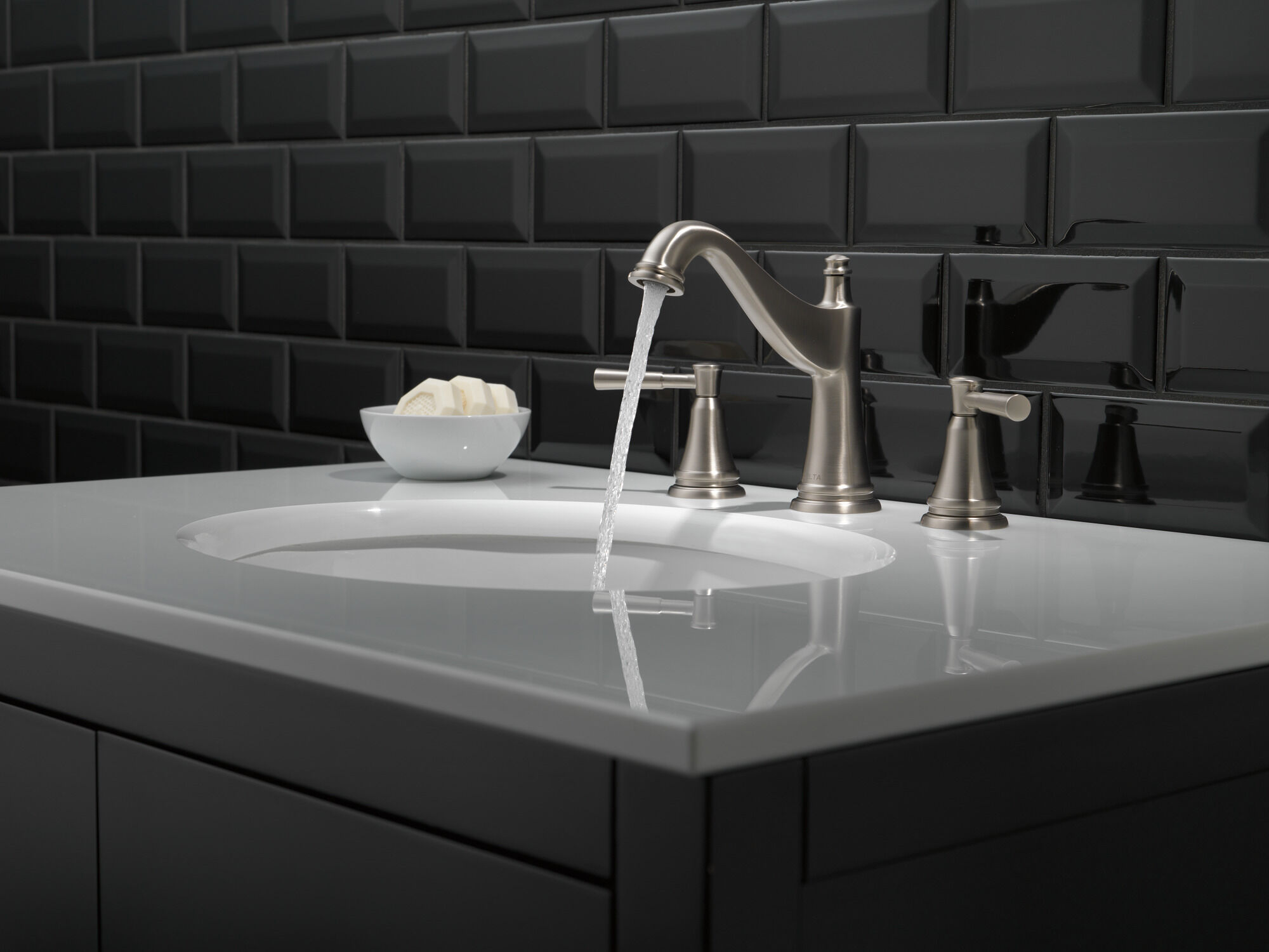 35777LF-SP Смеситель для ванной комнаты с двумя ручками Delta Faucet Mylan Матовый никель Spotshield  - Вид №3
