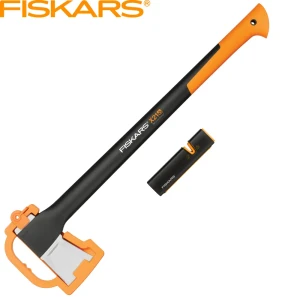 Топор Fiskars X21 с точилкой