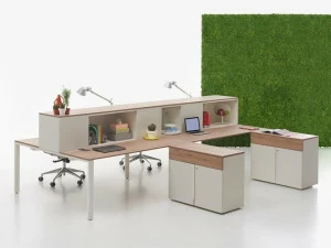 Manerba Несколько рабочих станций со встроенной полкой You-eco