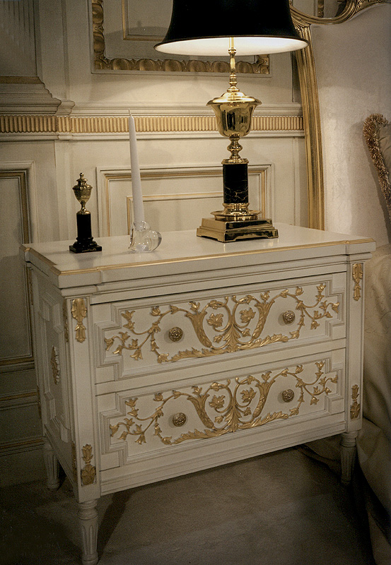 Тумбочка Ls XVI BELLONI 2595 