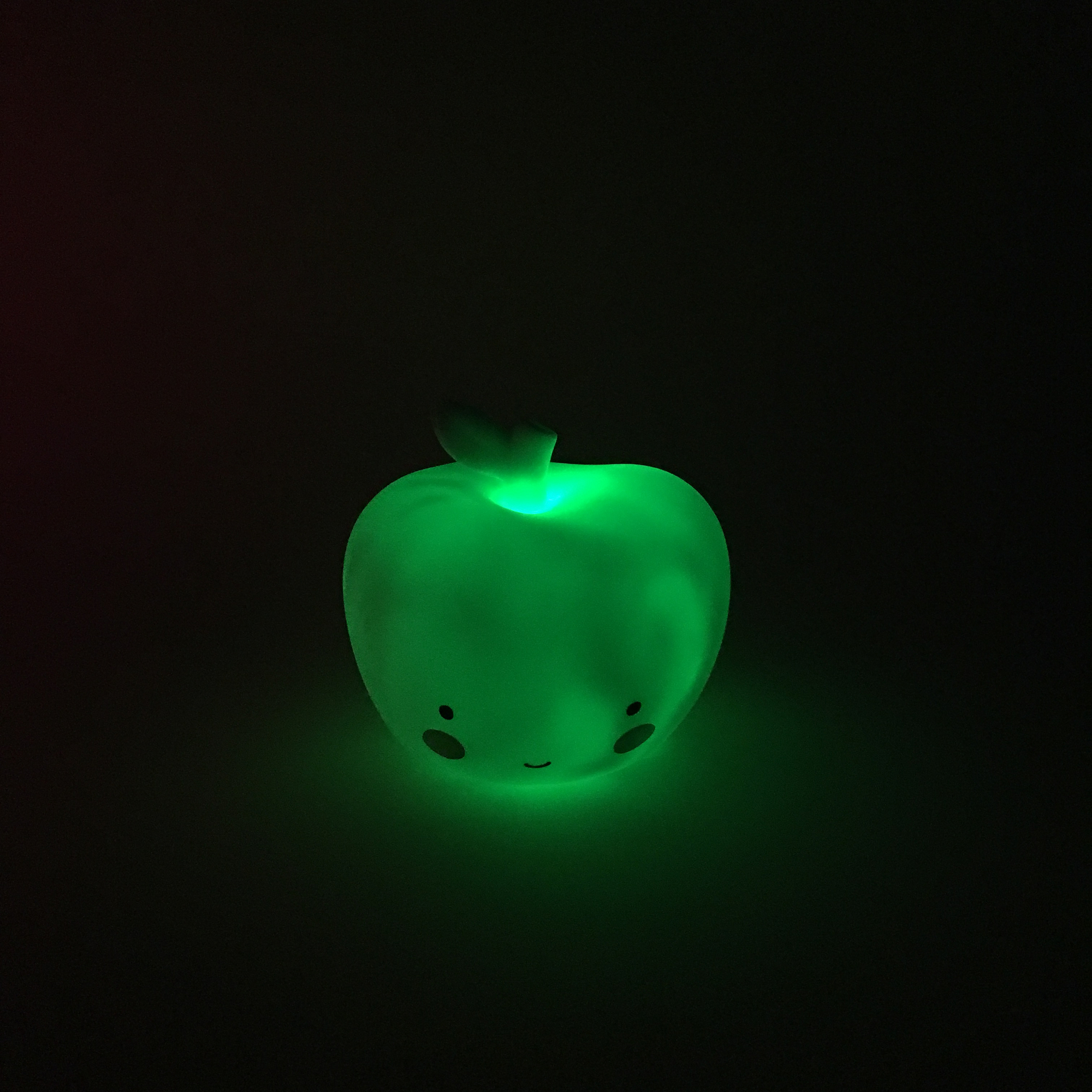 Детский ночник Mint Apple LITTLE LOVELY COMPANY  281751 Зеленый Santreyd  - Вид №4