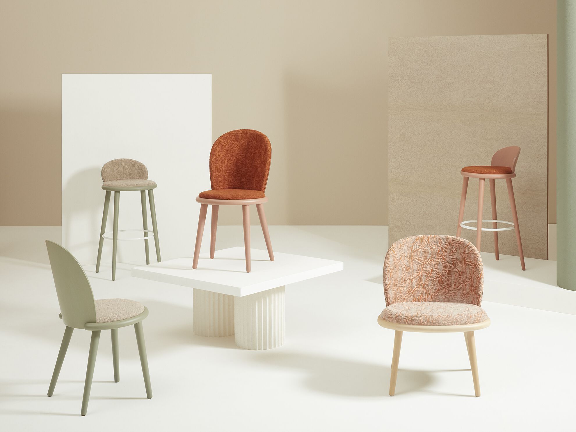 Высокий мягкий стул из бука с подставкой для ног Billiani Veretta ARCH-00029675 - Вид №2