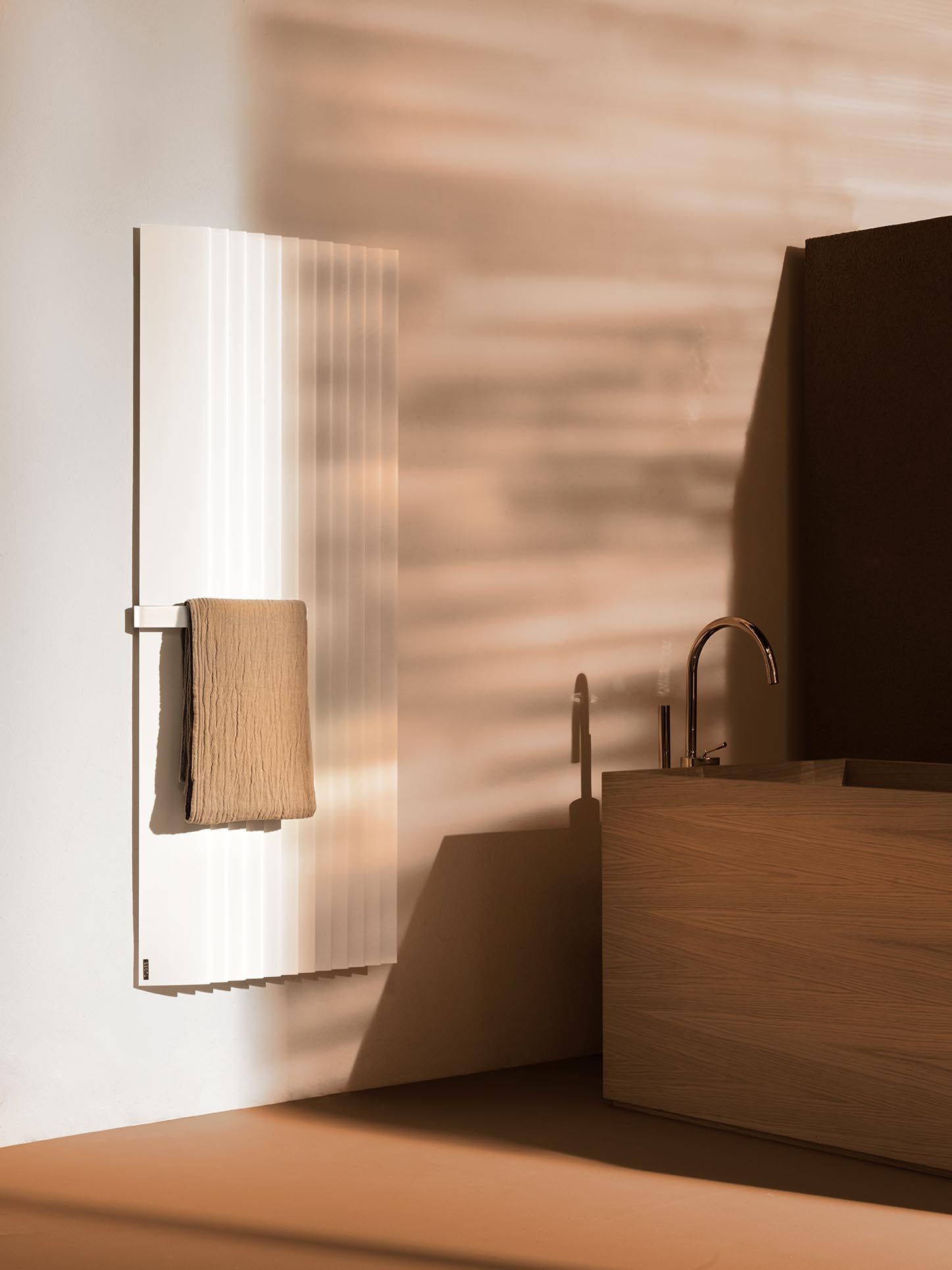 Экструдированный алюминиевый двойной подающий полотенцесушитель Tubes Elements ARCH-00090643 - Вид №10