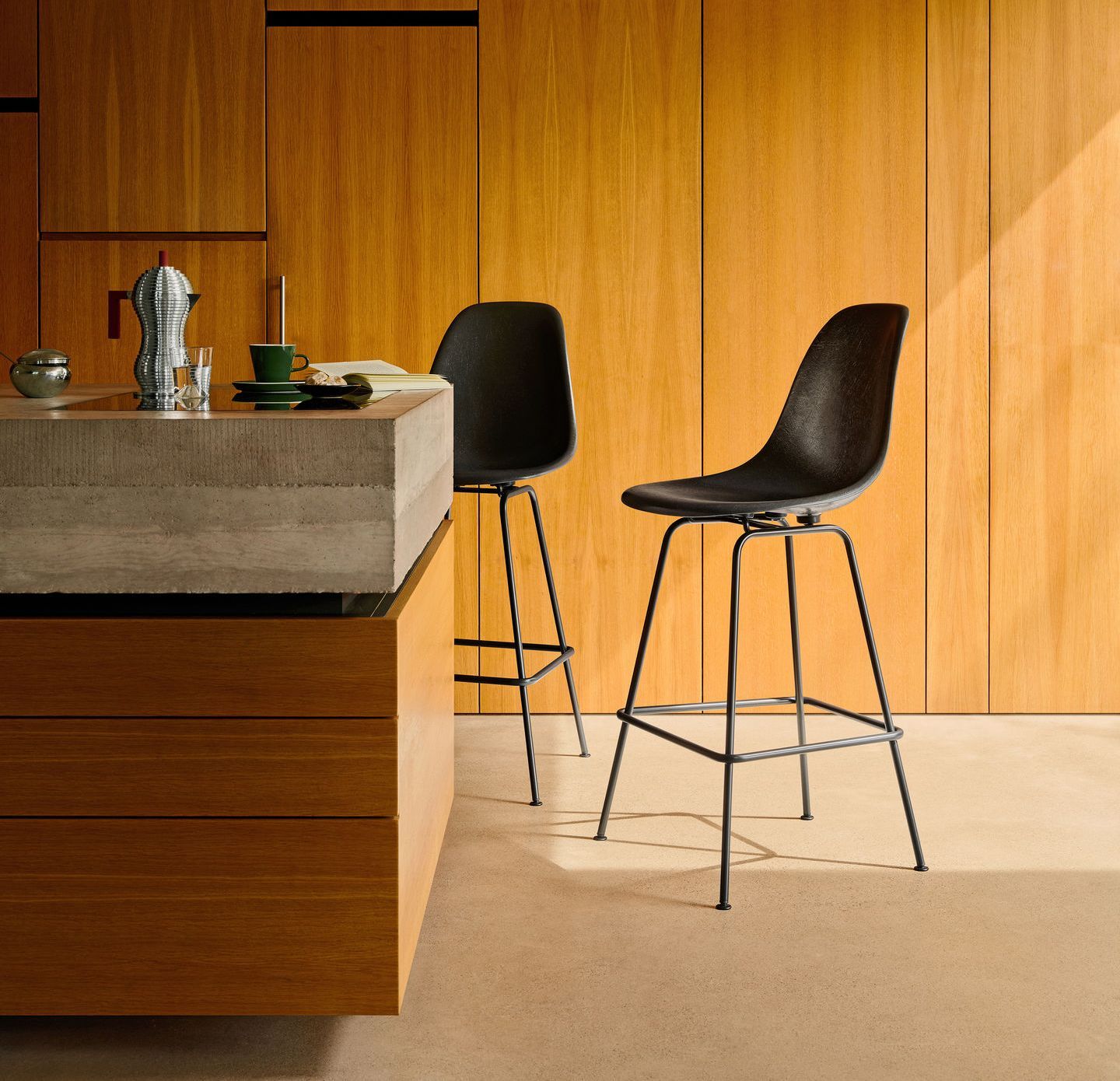 Барный стул из стекловолокна VITRA Eames Fiberglass Chair ARCH-00016541 - Вид №1