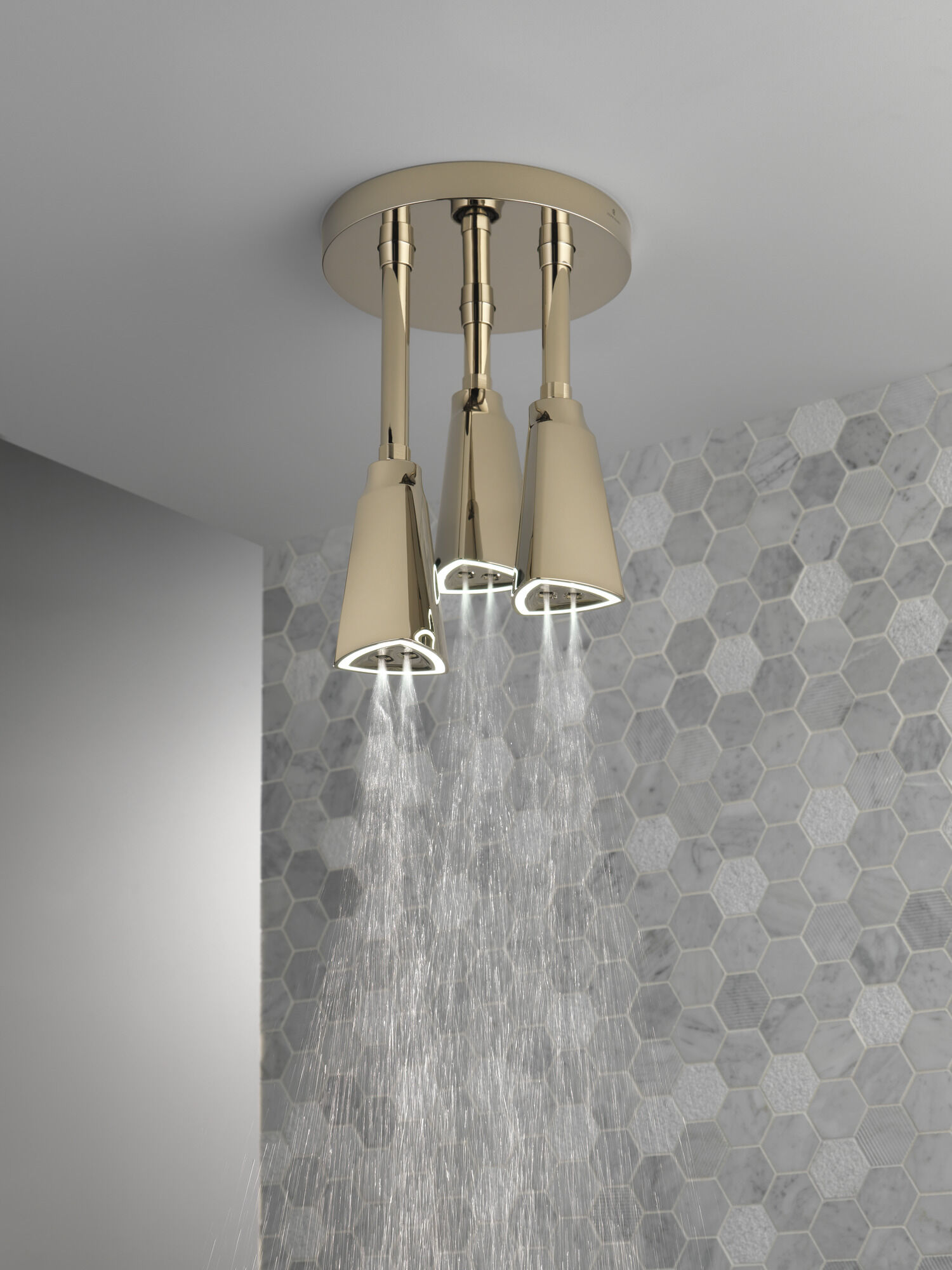 57140-PN25-L Подвесная душевая лейка Raincan со светодиодной подсветкой H2Okinetic® Delta Faucet Universal Showering Полированный никель  - Вид №5