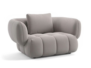 Тканевое кресло с подлокотниками