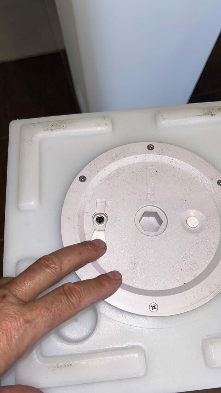 Высокий яркий квадратный садовый горшок из полиэтилена SINED QUADRATO SOLAR ARCH-00059392 - Вид №7