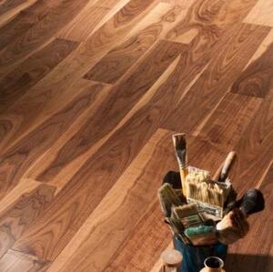 Паркет Ёлка Coswick Ренессанс Американский Орех американский Селект (Гладкая) 647,7х107,95 мм.