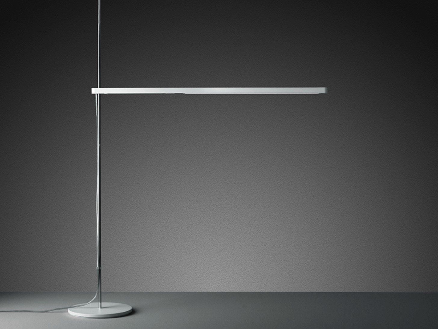 Регулируемая высота светодиодный торшер Artemide Talak Professional ARCH-00039519