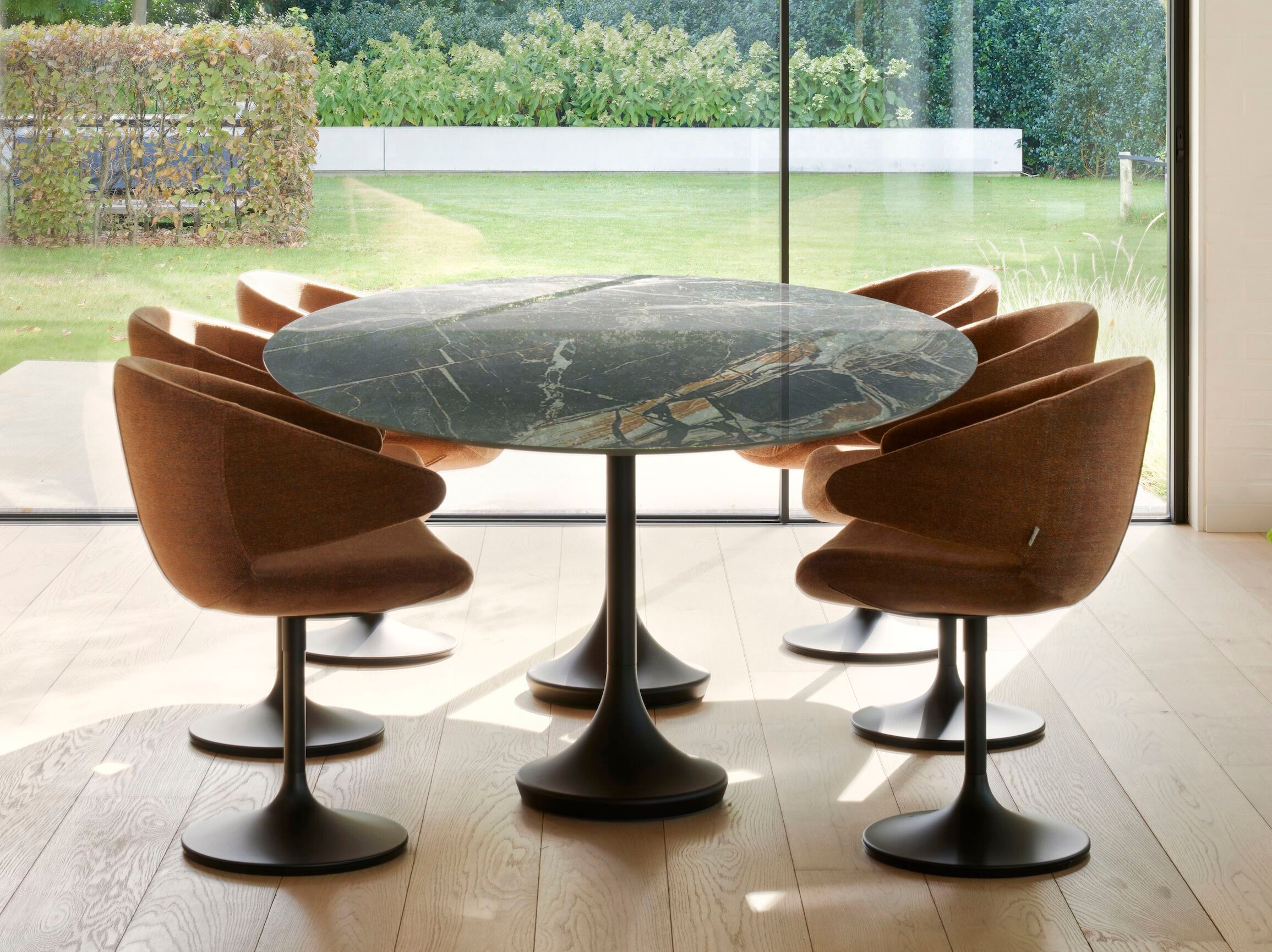 Овальный стол в Ксерамике Joli Central ARCH-00074690