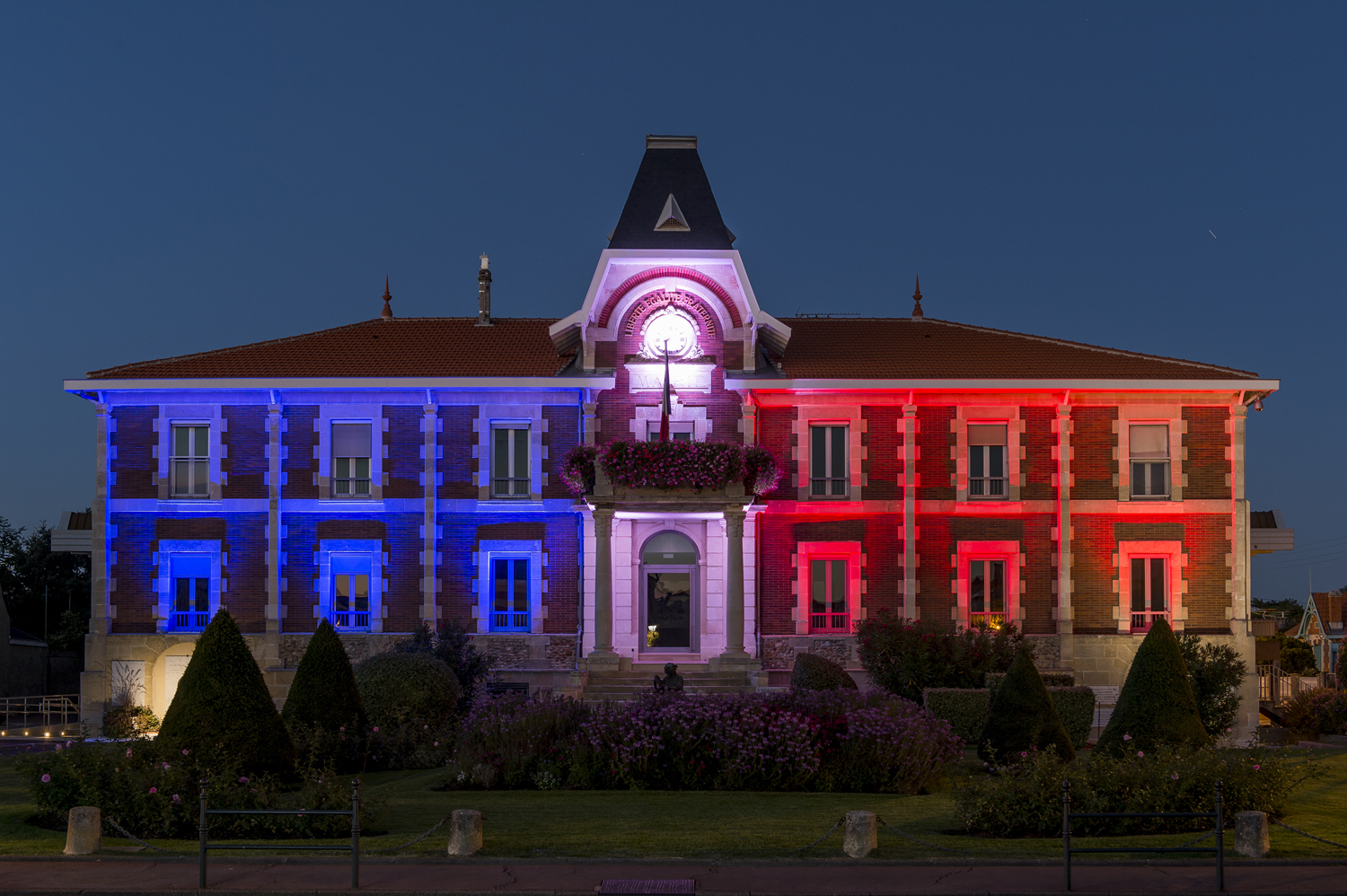 8380203 Встраиваемый в пешеходный пол Platek MINI FULL INOX  MINI FULL INOX - 8 LED RGBW 28°  - Вид №6