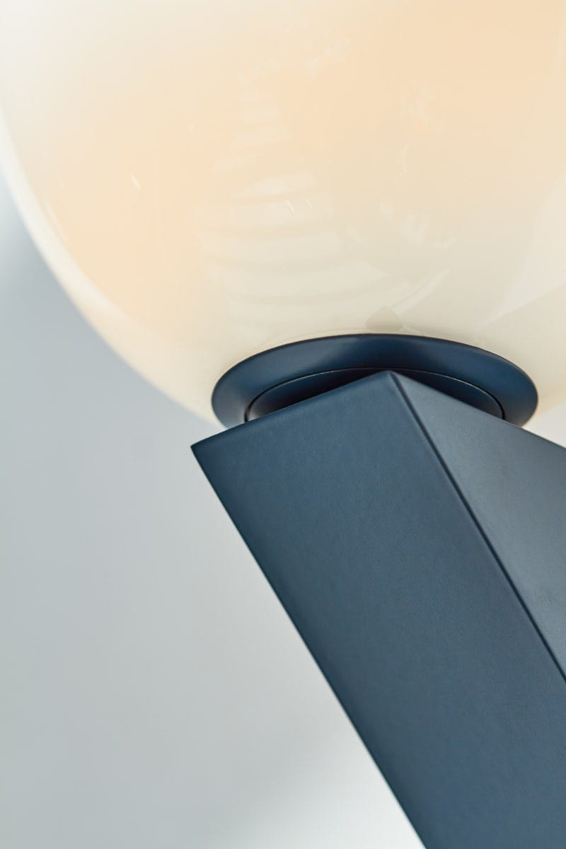 Светодиодный настенный светильник из опалового стекла Michael Anastassiades философское яйцо ARCH-00134347 - Вид №1