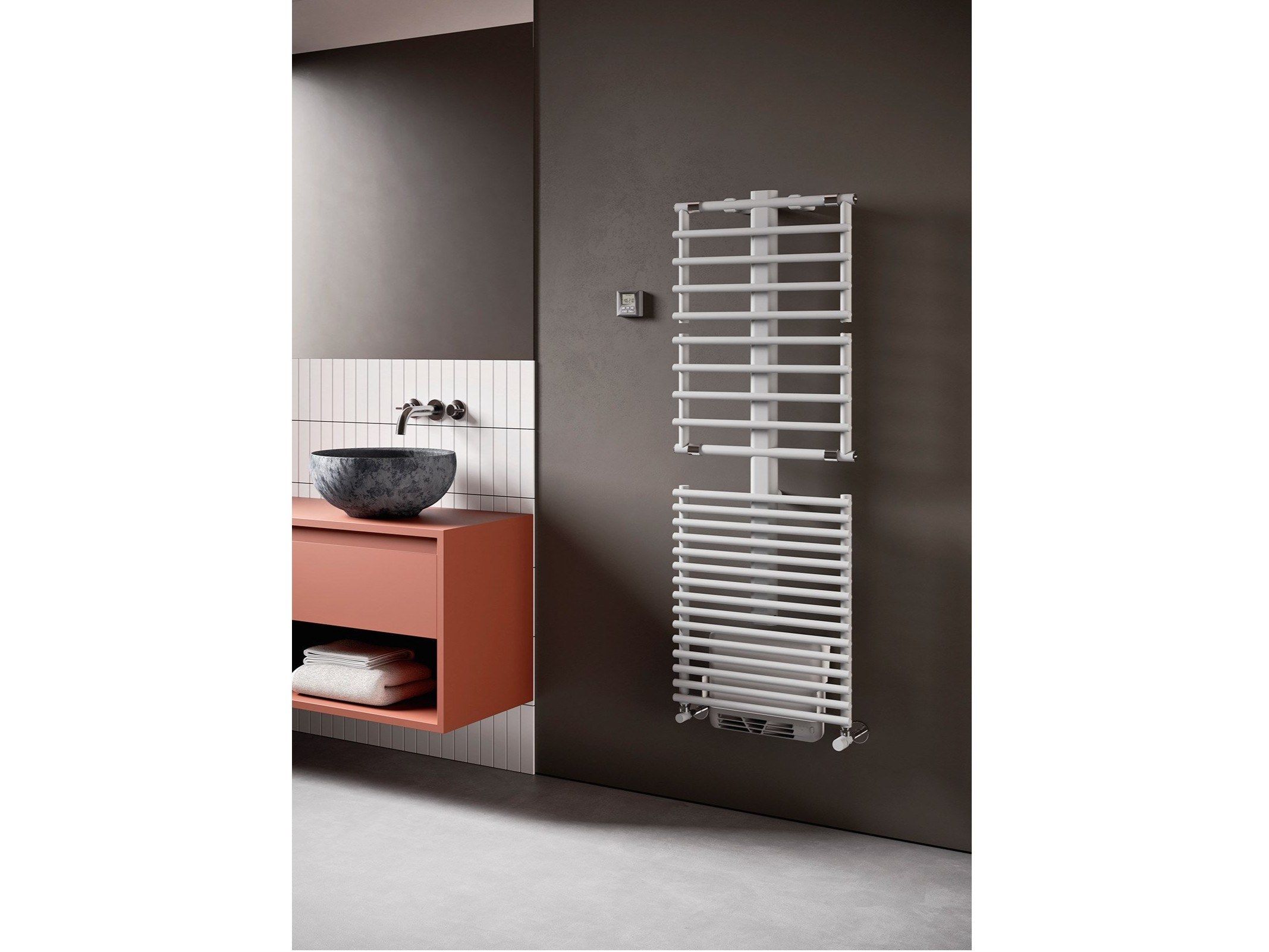 Настенный стальной радиатор для ванной комнаты Irsap Get Up ARCH-00138303 - Вид №2