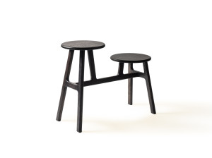 Табурет на дубовом насесте