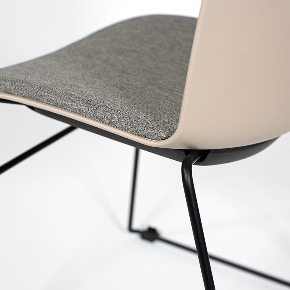 Штабелируемый стул из полипропилена с мягким сиденьем Infiniti Relief ARCH-00023018 - Вид №5