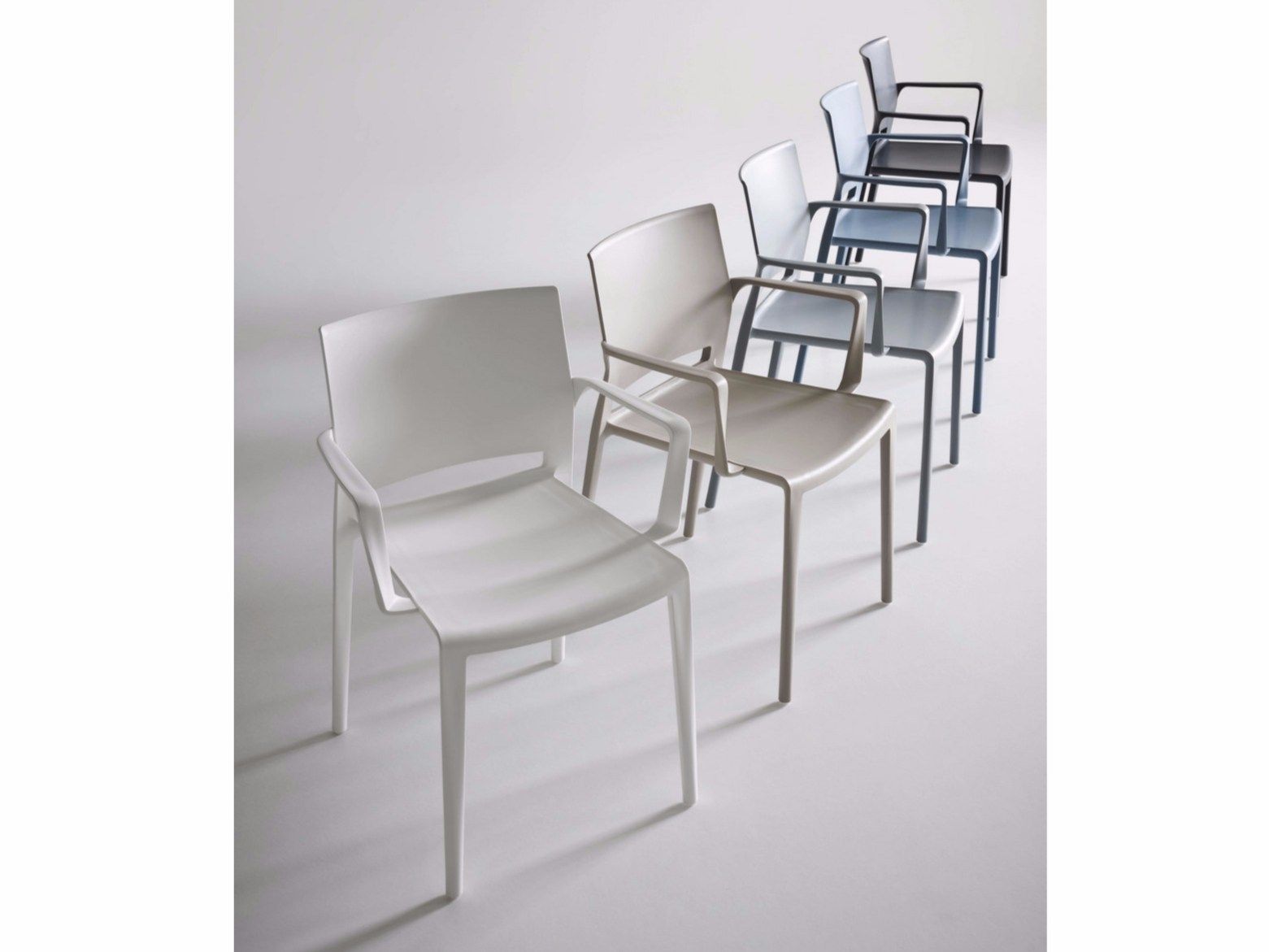 Штабелируемый стул из инженерного пластика с подлокотниками GABER Bakhita ARCH-00068158 - Вид №4