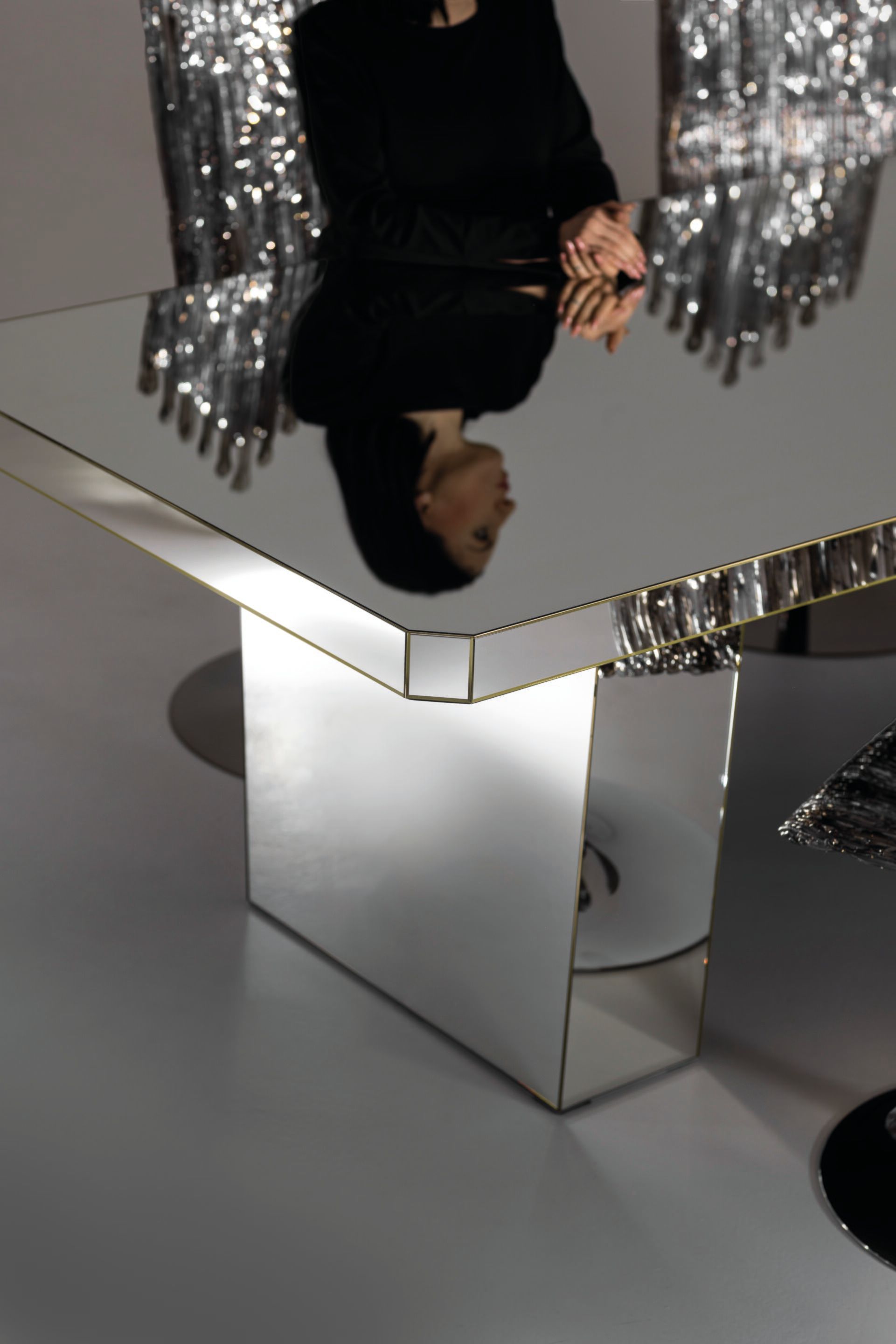 Прямоугольный стол Edra для интерьера ARCH-00034325 - Вид №2