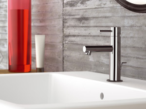 Латунный однорычажный смеситель для раковины