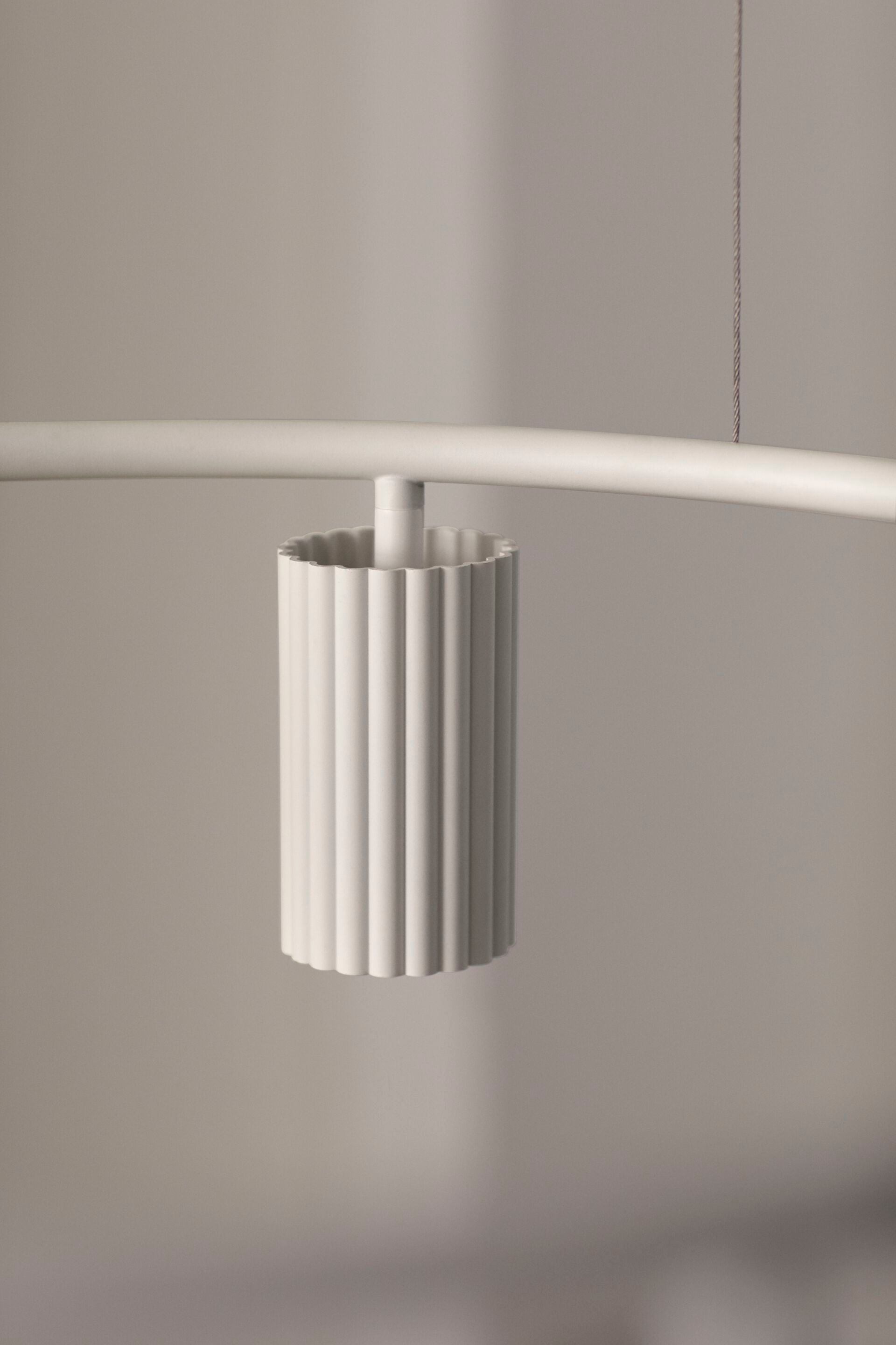 Алюминиевый подвесной светильник Pholc женщина ARCH-00037957 - Вид №2