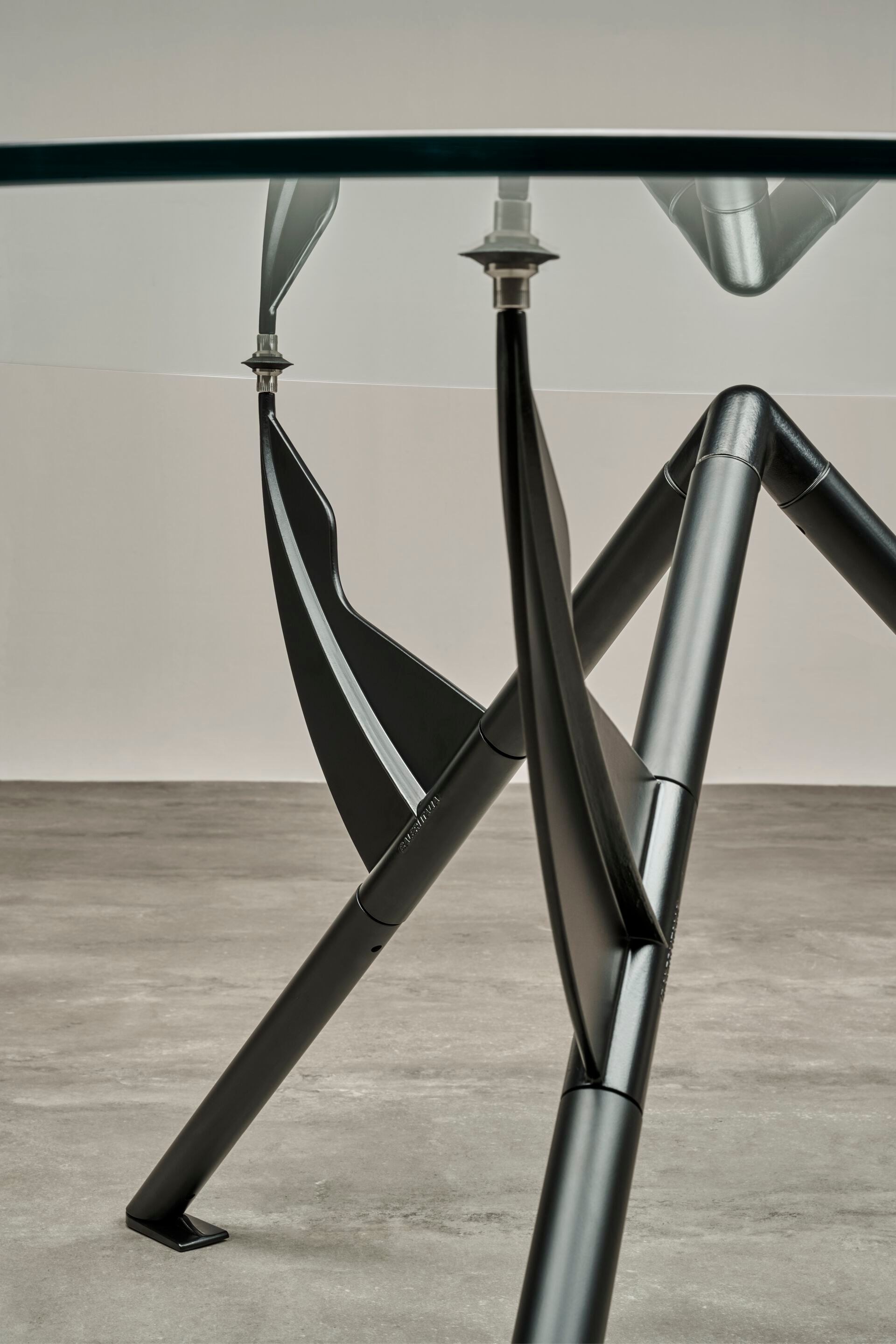 Круглый стол из стали и хрусталя BALERI ITALIA PRESIDENT M ARCH-00137565 - Вид №3