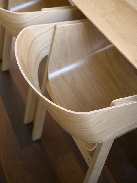 TON Стул из массива дерева с подлокотниками Merano 321400 - Вид №5