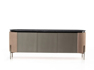 Деревянный шкаф с ящиками