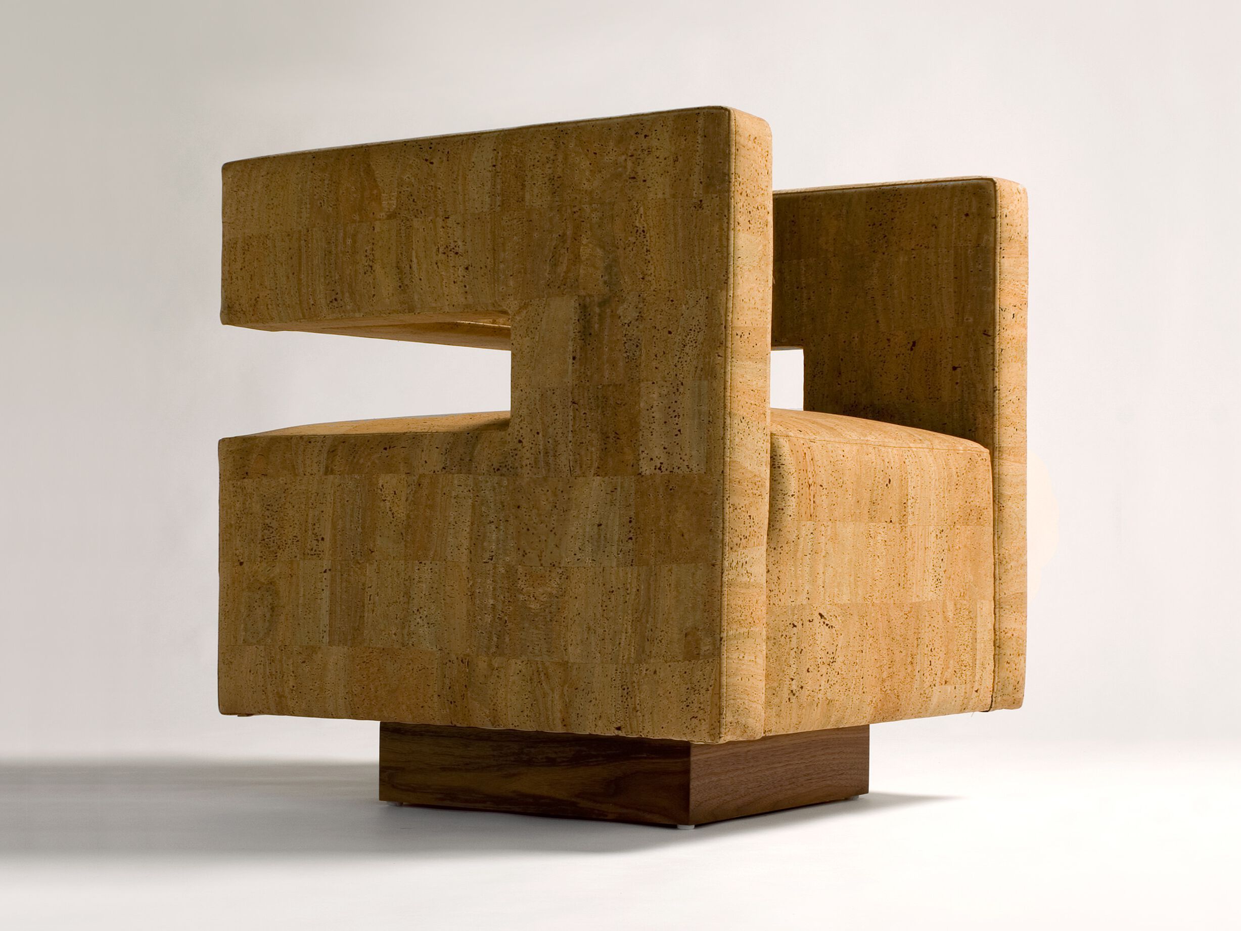 Деревянный стул с подлокотниками Phase Design BB ARCH-00001140