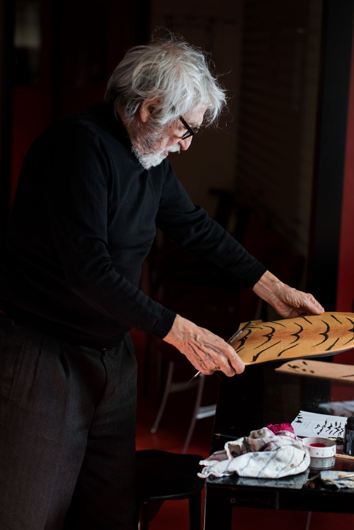 Стул из ясеня с подлокотниками и встроенной подушкой BD Barcelona Гаулино ARCH-00065731 - Вид №12