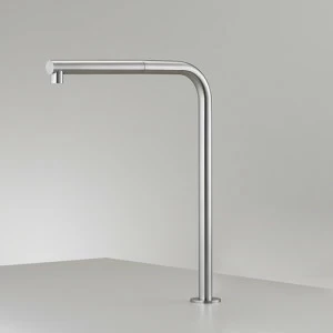 бортике вверх и вниз поворотный излив с выдвижной лейкой  FRE148 CEADESIGN