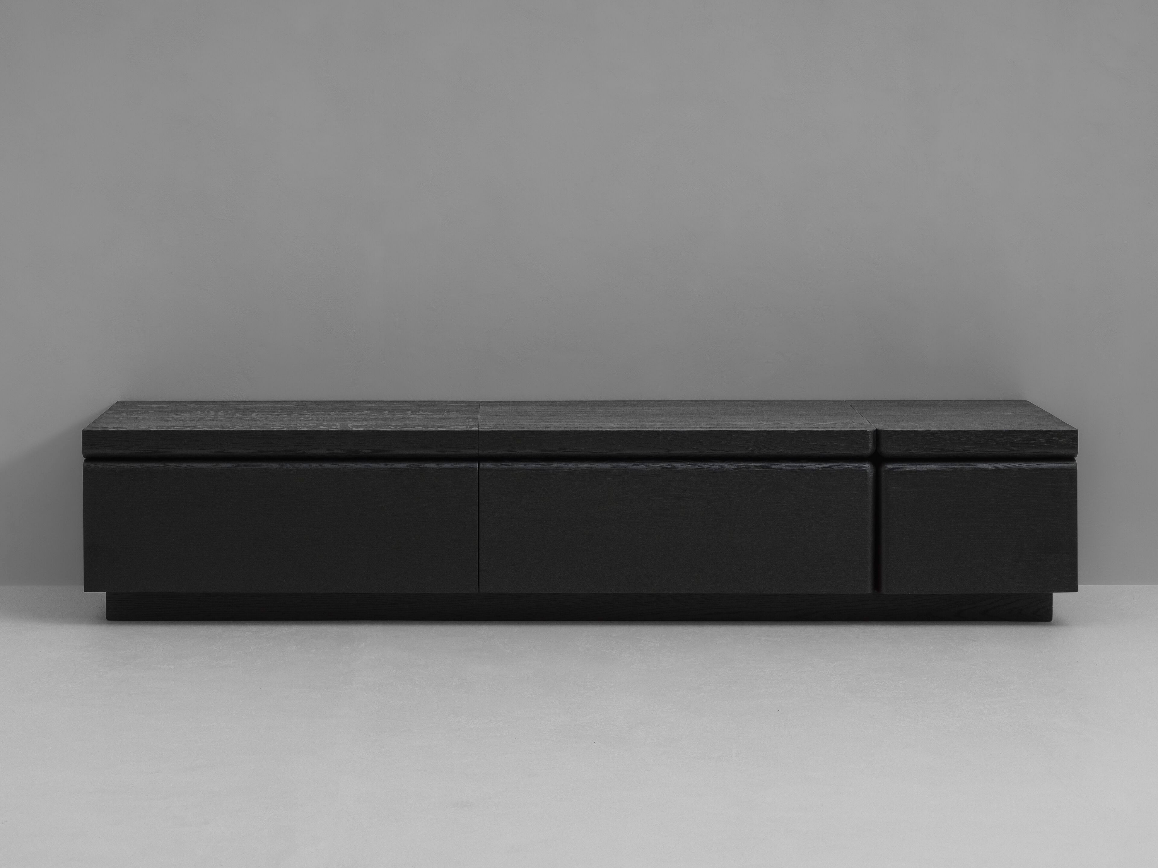 Шкаф из дуба с распашными дверями Van Rossum Kast ARCH-00055442