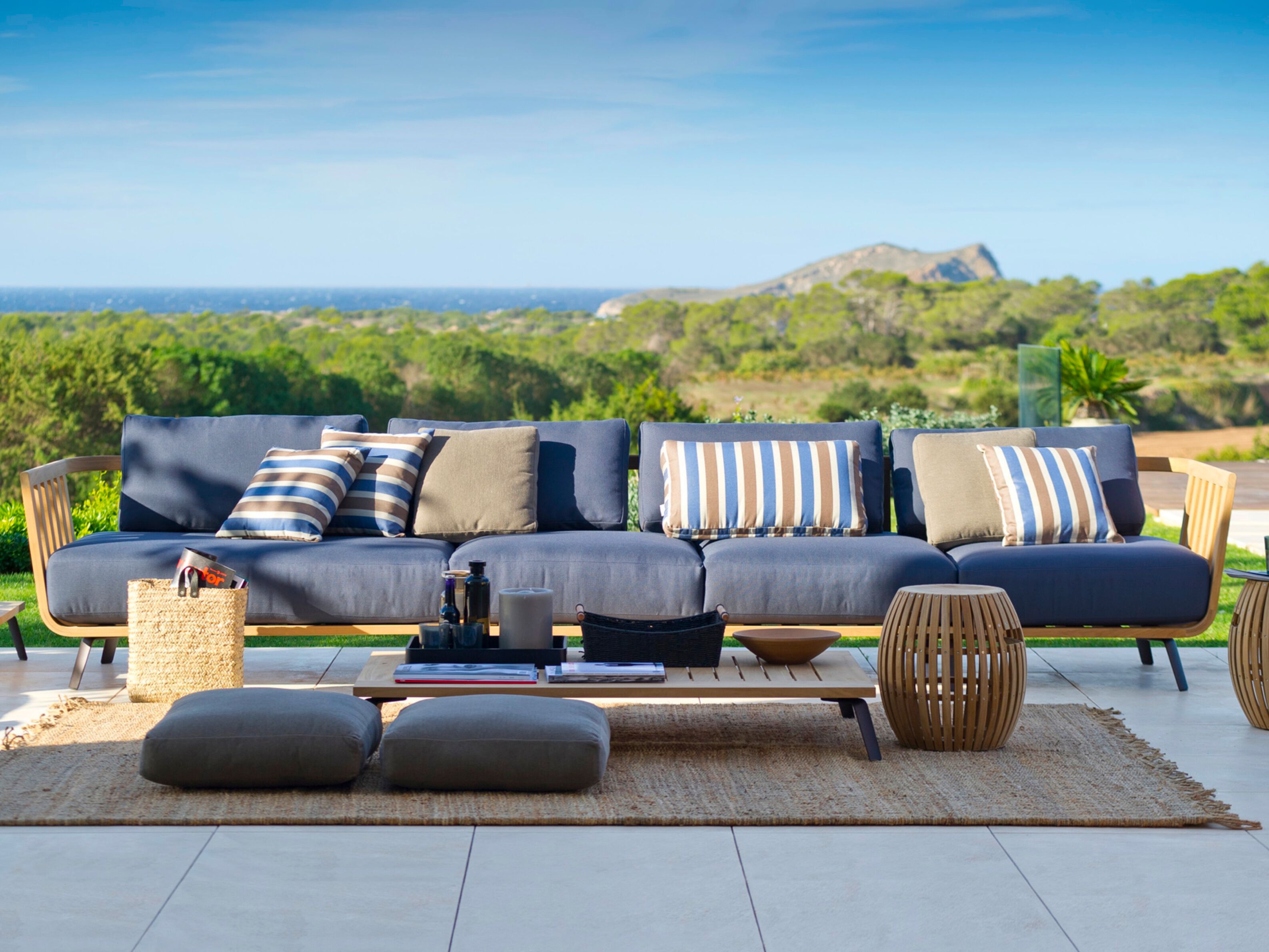 Секционный садовый диван из тикового дерева и акриловой ткани Unopiù Добро пожаловать ARCH-00049846 - Вид №2