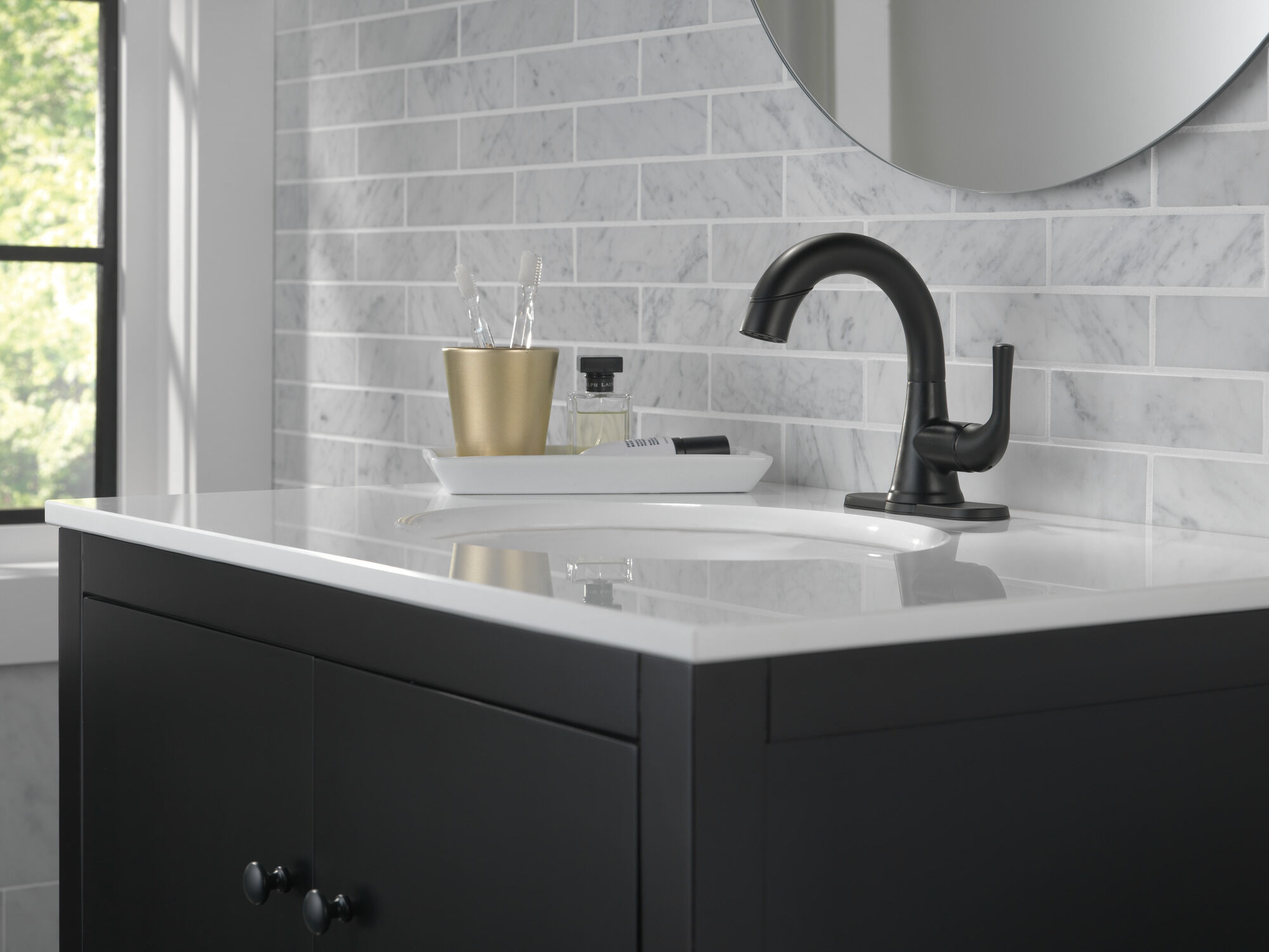 533LF-BLPDMPU Выдвижной смеситель для ванной с одной ручкой Delta Faucet Kayra Матовый черный - Вид №2