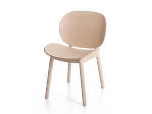 Деревянный стул