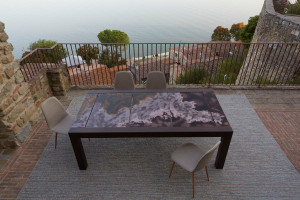 Прямоугольный стол из фаянса и нержавеющей стали