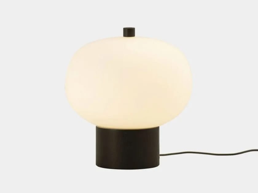 Светодиодная настольная лампа из опалового стекла LedsC4 Ilargi ARCH-00039595