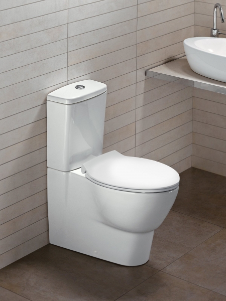 Y0TQ01 Универсальная розетка для унитаза Nido, соединенная спиной к стене Hatria 