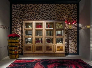 Carpanelli Витрина из лакированной древесины Quadrotti