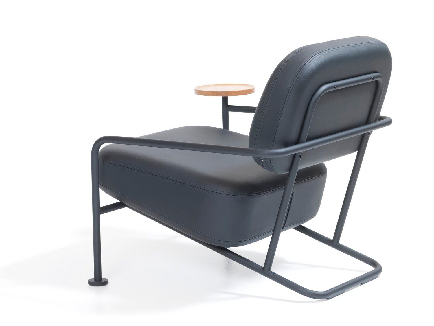 Кожаное кресло с подлокотниками Bla Station Åhus ARCH-00050667 - Вид №6