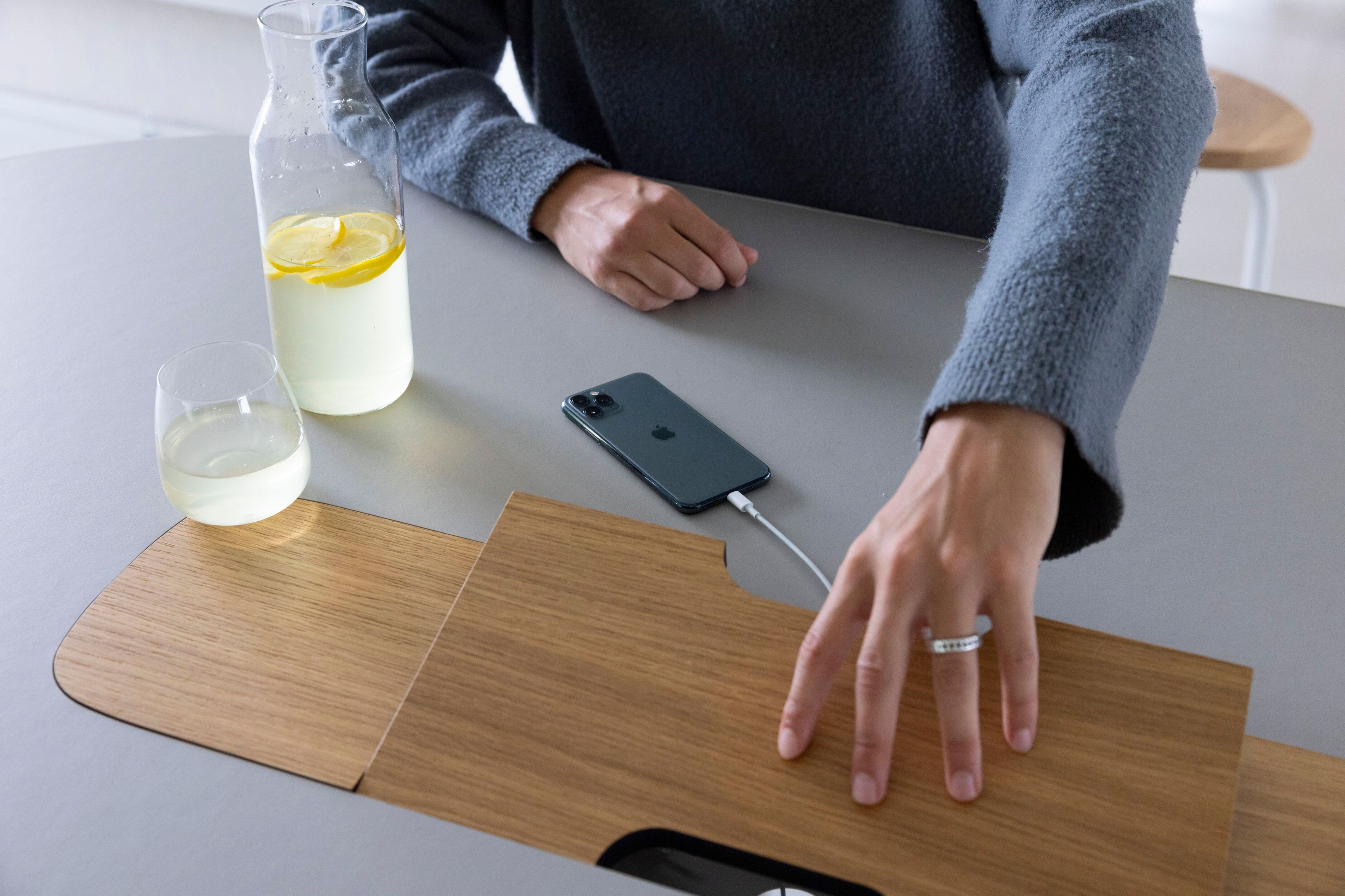 Высокий прямоугольный стол для совещаний из стали и дерева с системой люверсов Cascando Pully ARCH-00000378 - Вид №8