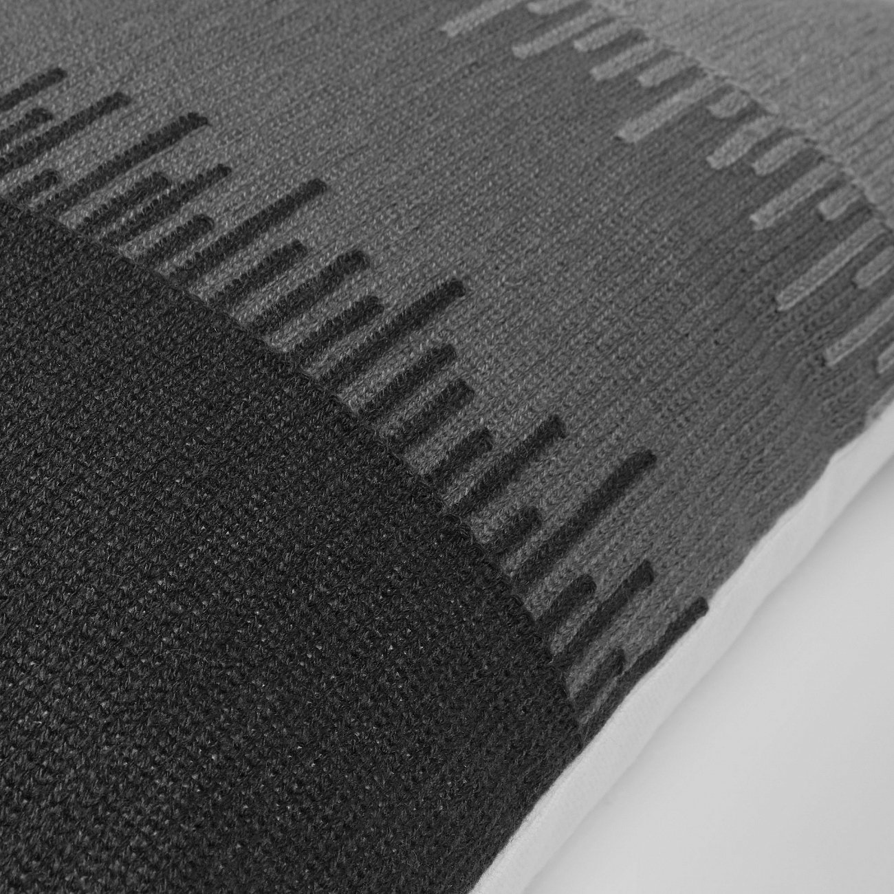 Чехол для подушки Richards от La Forma LA FORMA ОРНАМЕНТ 298866 Серый;черный  - Вид №1